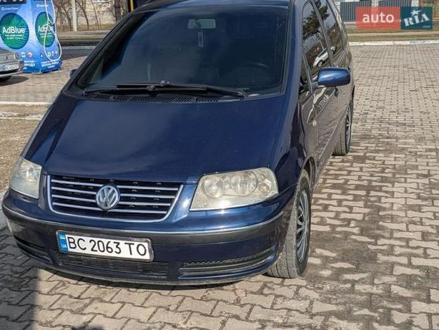 Volkswagen Sharan, 2002г. 2.0л. бензин Львів в кредит