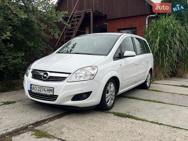 Opel Zafira, 2009г. 1.7л. дизель Ужгород в кредит