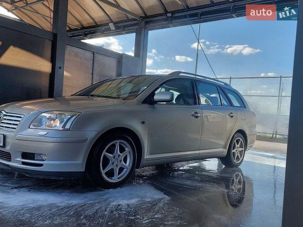 Toyota Avensis, 2004г. 1.8л. бензин Тернопіль в кредит