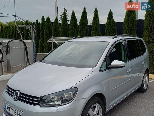 Volkswagen Touran, 2011г. 1.6л. дизель Житомир в кредит