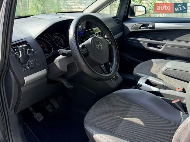 Opel Zafira, 2009г. 1.7л. дизель Полтава в кредит