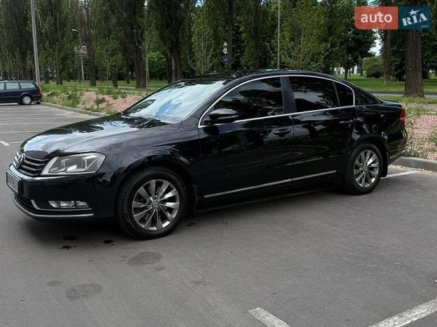 Volkswagen Passat, 2013г. 2.0л. дизель Київ в кредит