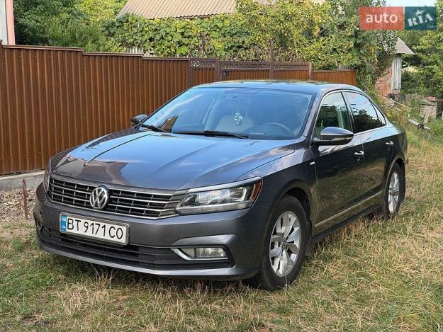 Volkswagen Passat, 2015г. 1.8л. бензин Чернівці в кредит