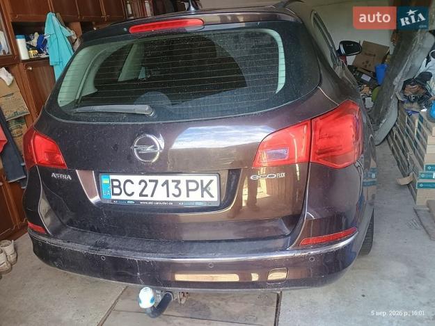 Opel Astra, 2014г. 1.6л. дизель Львів в кредит