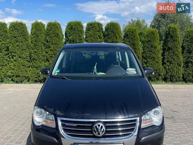 Volkswagen Touran, 2008г. 1.9л. дизель Луцьк в кредит