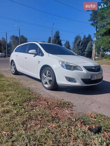 Opel Astra, 2012г. 1.7л. дизель Луцьк в кредит