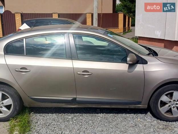 Renault Fluence, 2010г. 1.6л. бензин Львів в кредит