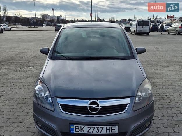 Opel Zafira, 2008г. 1.8л. бензин Київ в кредит