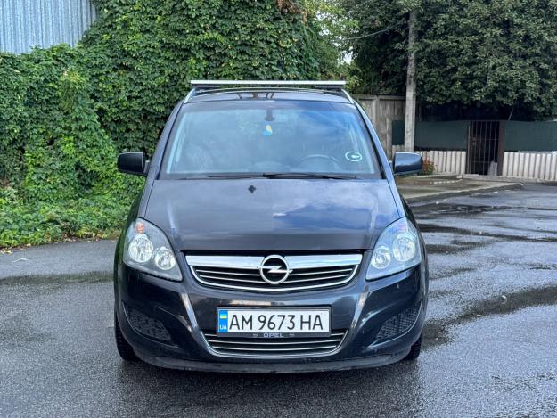 Opel Zafira, 2012г. 1.7л. дизель Житомир в кредит