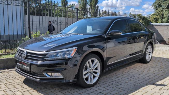 Volkswagen Passat, 2016г. 1.8л. бензин Миколаїв в кредит