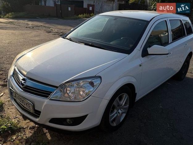 Opel Astra, 2009г. 1.6л. бензин Черкаси в кредит