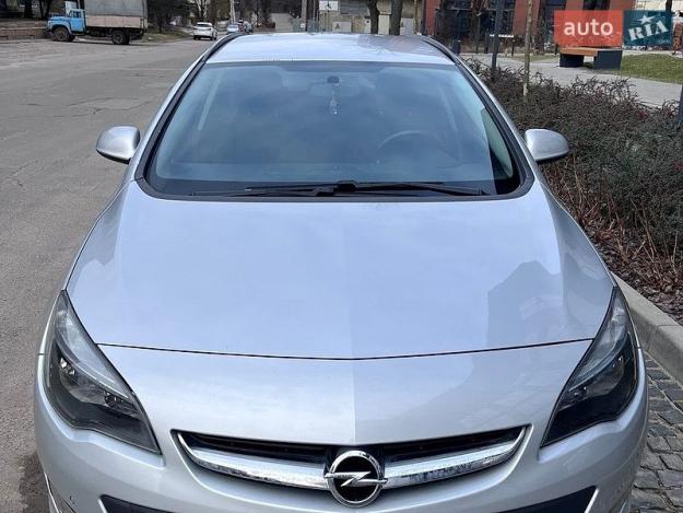 Opel Astra, 2013г. 1.4л. бензин Львів в кредит