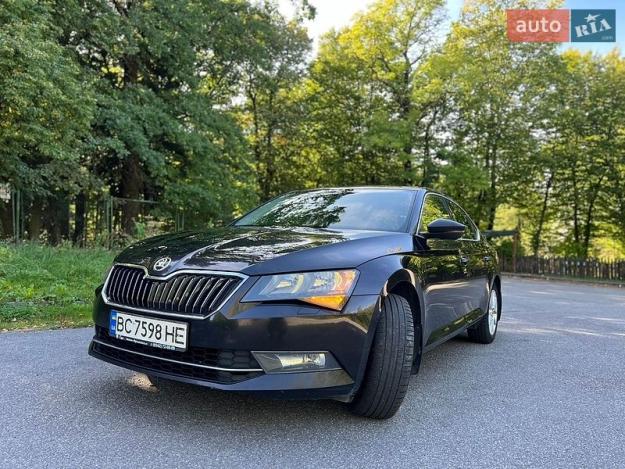 Skoda Superb, 2017г. 1.8л. бензин Львів в кредит