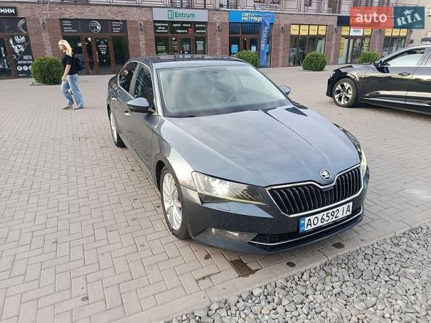 Skoda Superb, 2017г. 2.0л. дизель Ужгород в кредит