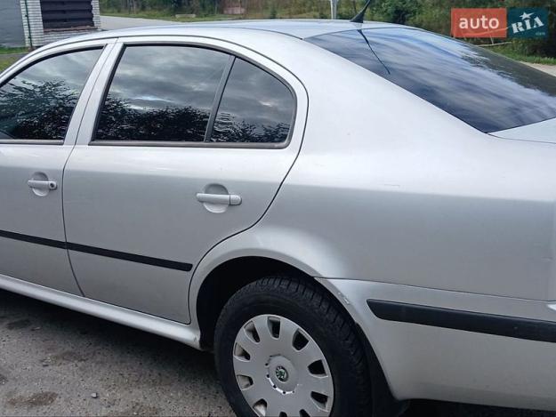 Skoda Octavia, 2005г. 1.6л. бензин Львів в кредит