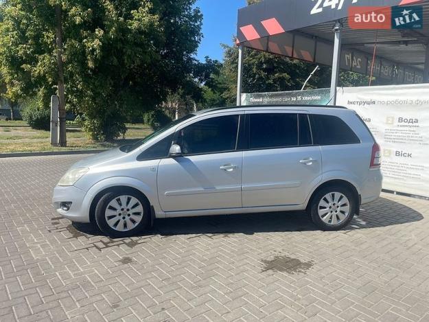 Opel Zafira, 2008г. 1.7л. дизель Черкаси в кредит