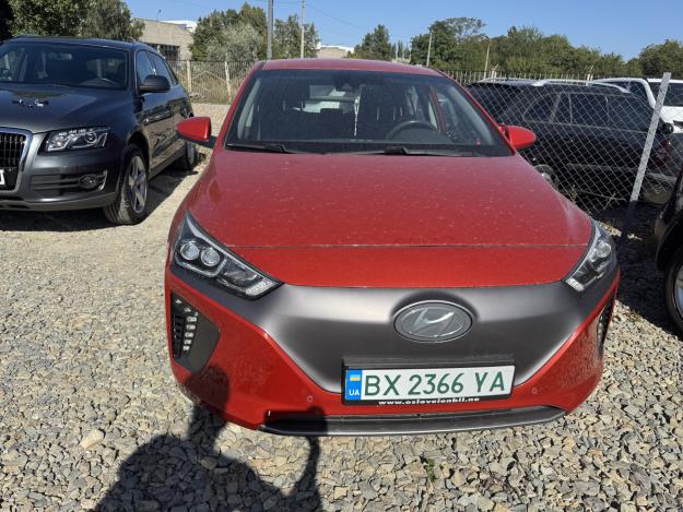Hyundai Ioniq, 2018г. 28.0л. Електро Кам'янець-Подільський в кредит