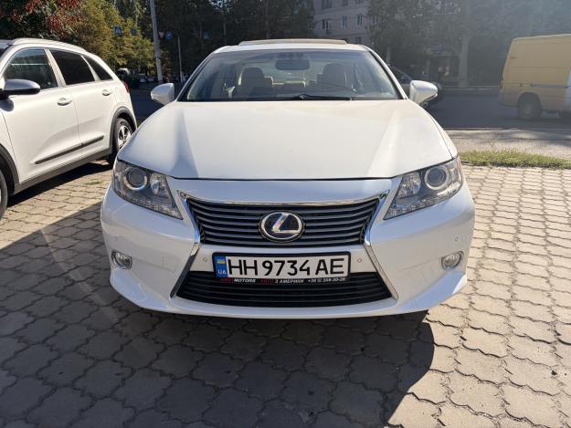 Lexus Es 300h, 2014г. 2.5л. гібрид Одеса в кредит