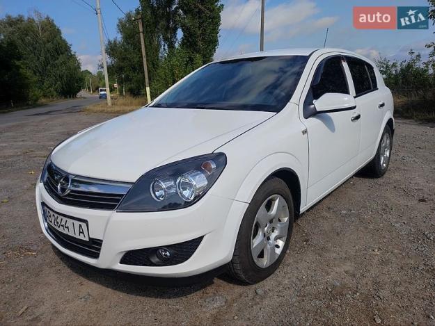 Opel Astra, 2012г. 1.6л. бензин Вінниця в кредит