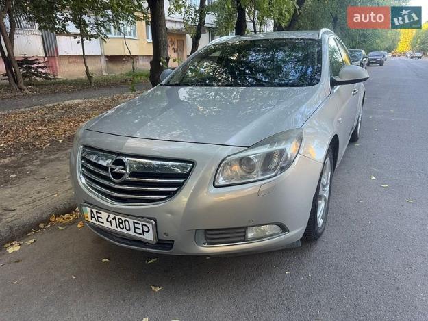 Opel Insignia, 2011г. 2.0л. дизель Ужгород в кредит