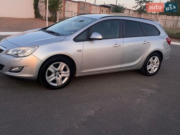 Opel Astra, 2011г. 1.6л. бензин Миколаїв в кредит