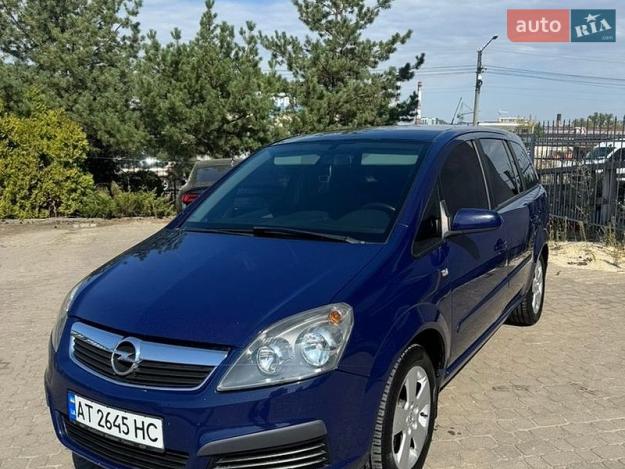 Opel Zafira, 2005г. 1.6л. бензин Івано-Франківськ в кредит