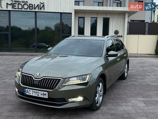 Skoda Superb, 2016г. 2.0л. дизель Львів в кредит