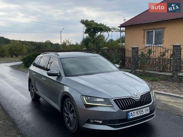 Skoda Superb, 2016г. 2.0л. дизель Ужгород в кредит