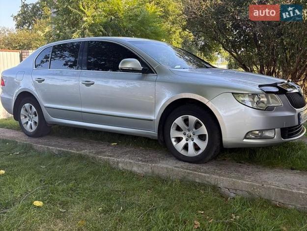 Skoda Superb, 2013г. 1.8л. бензин Київ в кредит