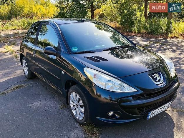 Peugeot 206 plus, 2009г. 1.4л. бензин Рівне в кредит