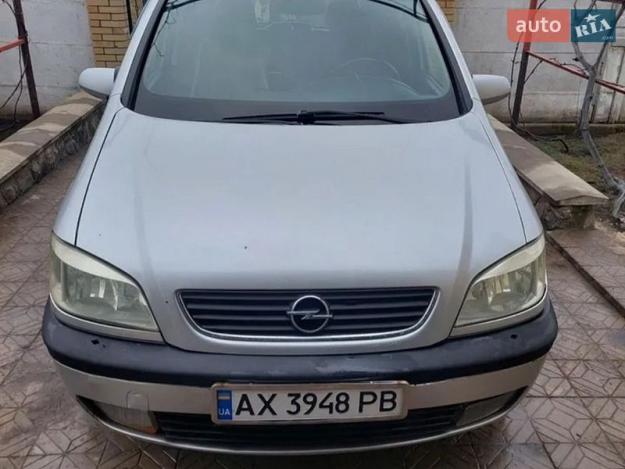 Opel Zafira, 2002г. 2.2л. бензин Ужгород в кредит