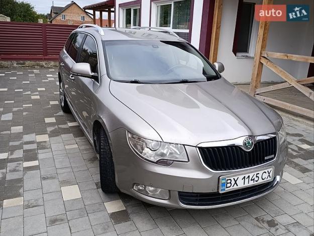 Skoda Superb, 2012г. 1.6л. дизель Хмельницький в кредит