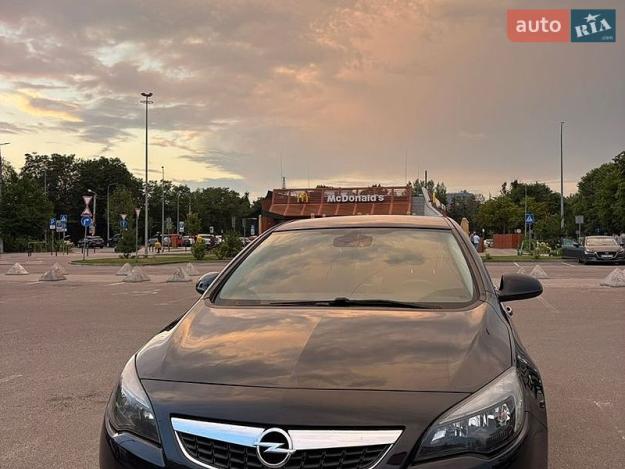 Opel Astra, 2010г. 1.6л. бензин Львів в кредит