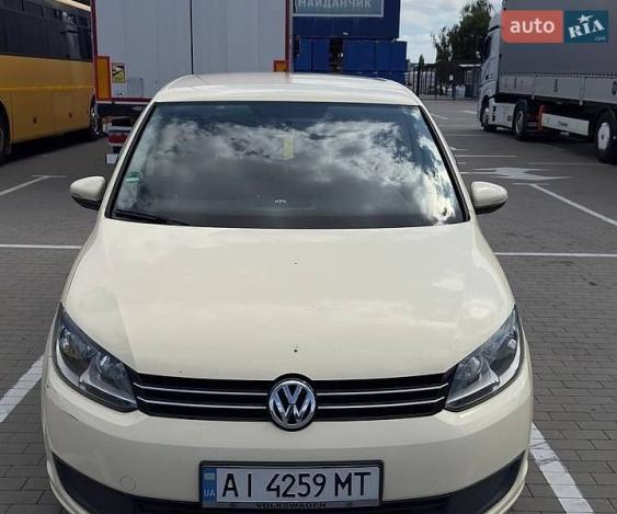 Volkswagen Touran, 2013г. 1.6л. дизель Київ в кредит