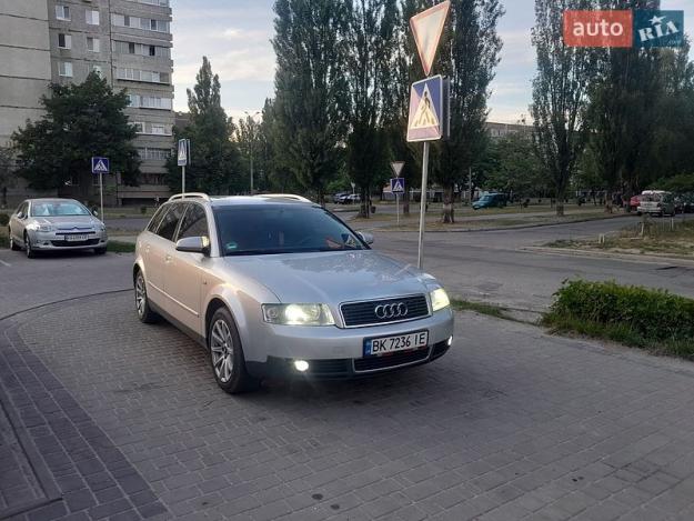 Audi A4, 2002г. 1.6л. бензин Рівне в кредит