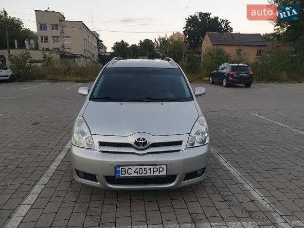 Toyota Corolla verso, 2007г. 2.2л. дизель Львів в кредит