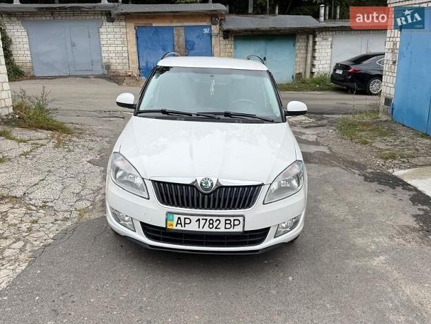 Skoda Fabia, 2012г. 1.4л. бензин Київ в кредит