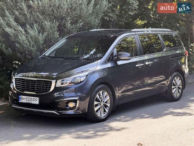 Kia Carnival, 2015г. 2.2л. дизель Одеса в кредит