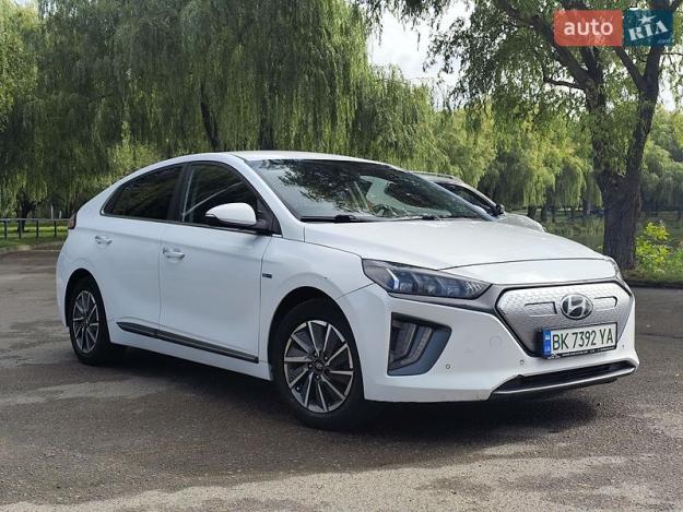 Hyundai Ioniq, 2019г. 0.0л. Електро Рівне в кредит