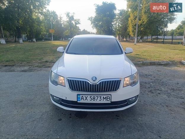 Skoda Superb, 2013г. 1.8л. бензин Харків в кредит
