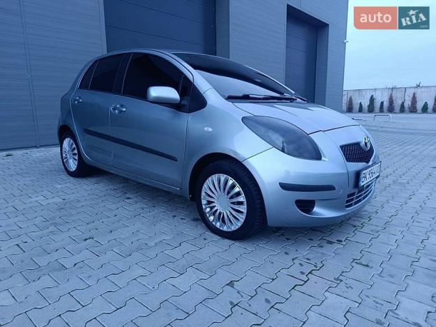 Toyota Yaris, 2006г. 1.3л. бензин Рівне в кредит