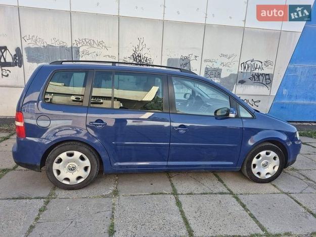 Volkswagen Touran, 2003г. 1.6л. бензин Дніпро в кредит