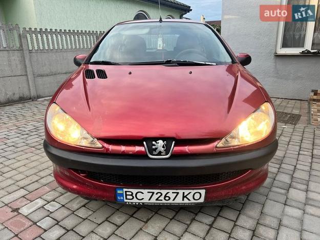 Peugeot 206, 2004г. 1.1л. бензин Львів в кредит