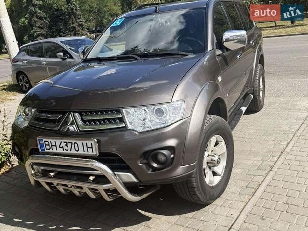 Mitsubishi Pajero sport, 2014г. 2.5л. дизель Одеса в кредит
