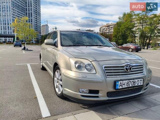 Toyota Avensis, 2004г. 1.8л. бензин Київ в кредит