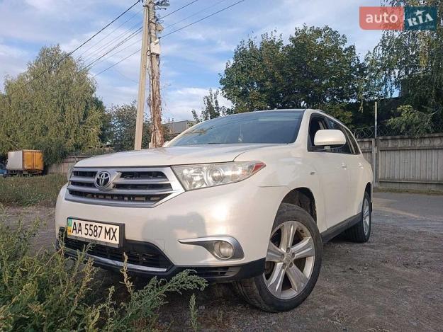 Toyota Highlander, 2013г. 3.5л. гібрид Київ в кредит