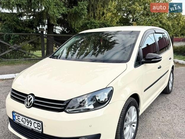 Volkswagen Touran, 2014г. 2.0л. дизель Чернівці в кредит
