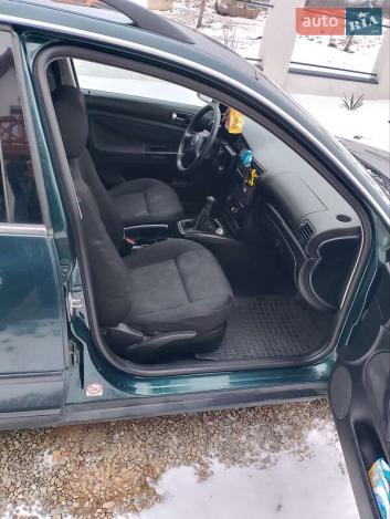 Volkswagen Passat, 2001г. 1.6л. бензин Івано-Франківськ в кредит