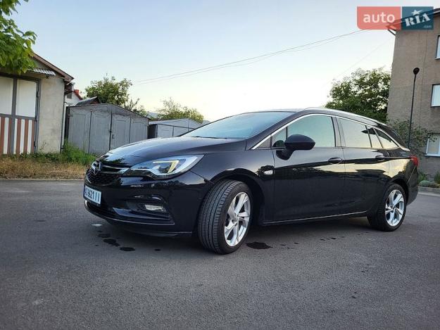 Opel Astra, 2016г. 2.0л. дизель Ужгород в кредит