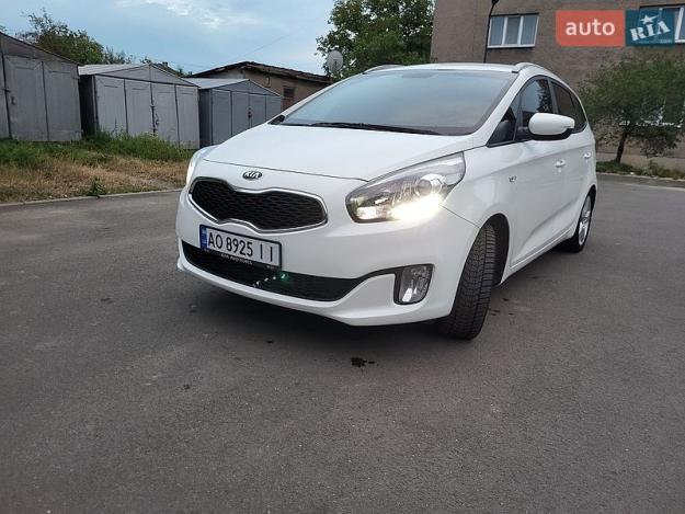Kia Carens, 2014г. 2.0л. бензин Ужгород в кредит